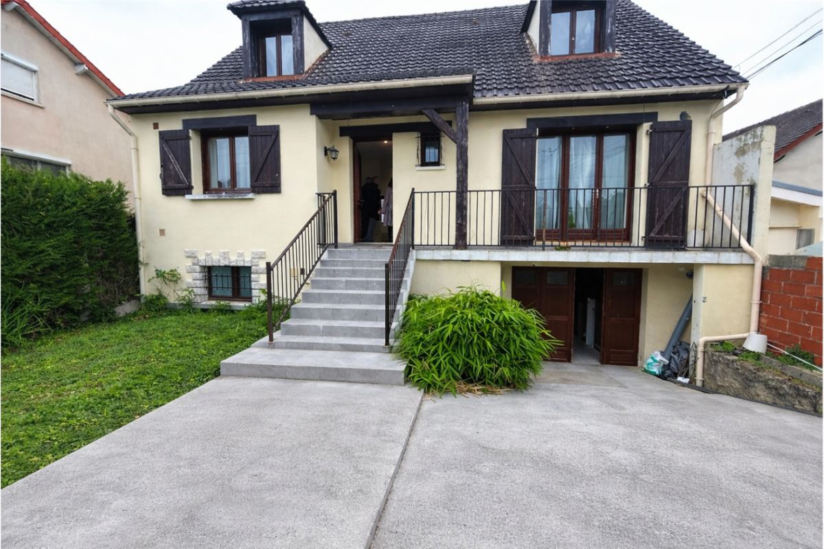 Maison 120 m² avec sous-sol total à Mitry-Mory