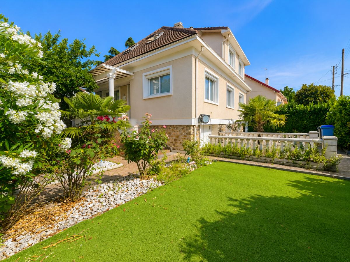 Maison 6 Chambres + Sous-Sol à Aulnay-sous-Bois
